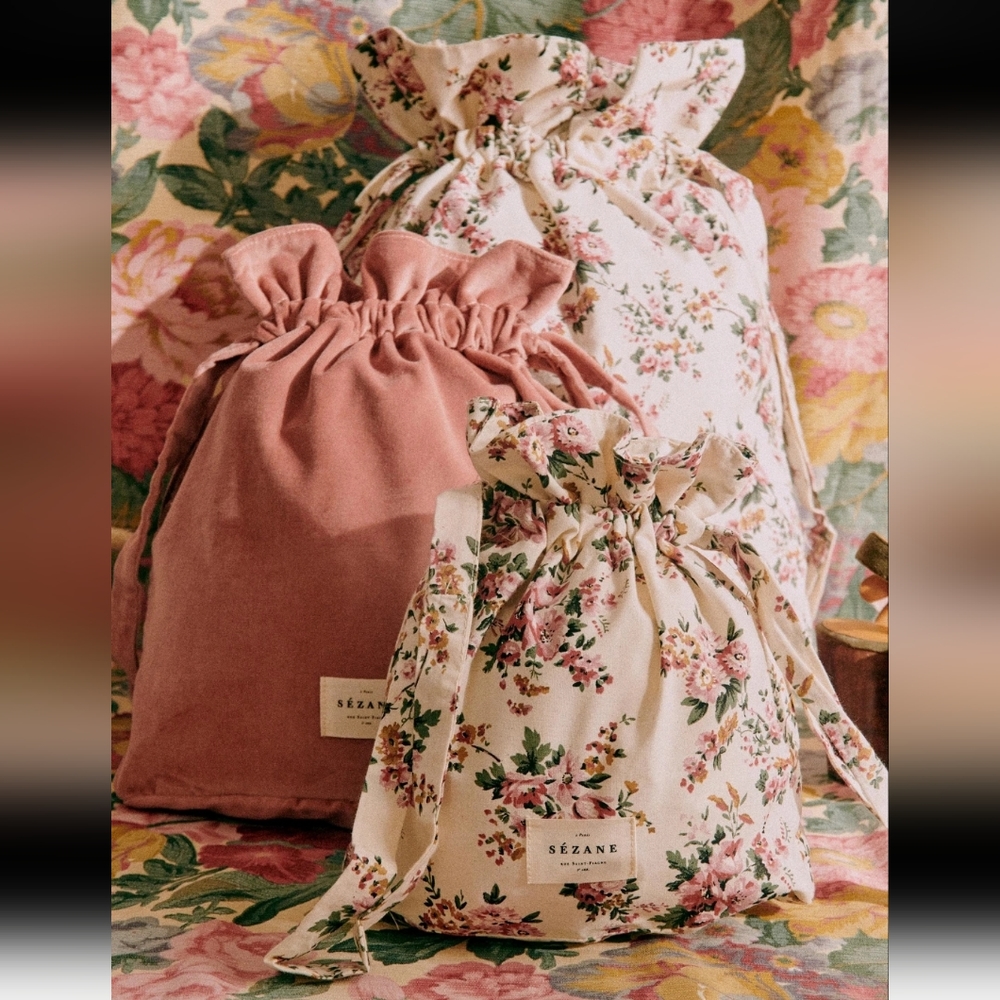 Sezane Set of 3 Vintage Flower/Velvet Pouches